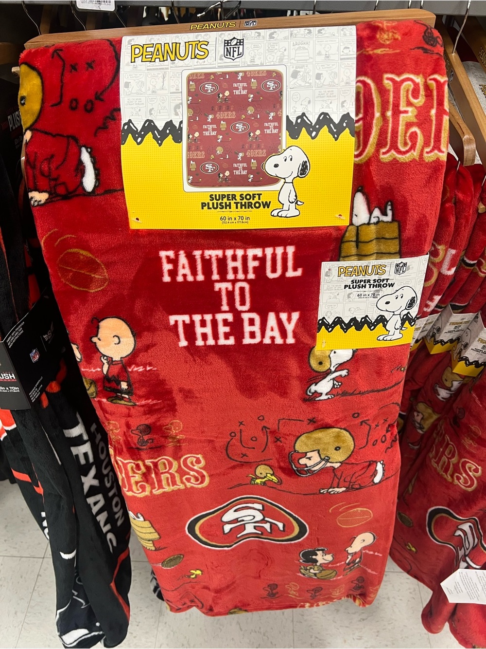 Peanuts x NFL Snoopy Red Plush Throw Blanket 60x70